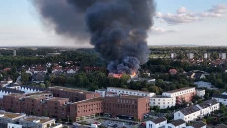 Feuer in Hannover - Turnhalle komplett abgebrannt