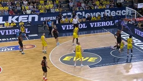 Oldenburg gewinnt Spektakel gegen Chemnitz und steht in den Play-Ins – Die Highlights im Video