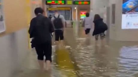 Sintflutartiger Regen - Schwere Unwetter in Japan