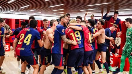 Euforia incontenible en el vestuario del Barça