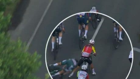 Provoca la peor caída del Tour de Francia, manda a Philipsen al hospital y se derrumba entre lágrimas: "No soy un mal tipo"