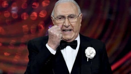 <p>Funerale Pippo Baudo: quando e dove si terr&agrave; l'ultimo saluto all'icona della tv</p>