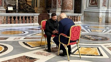 +++ Ukraine-Krieg +++: Selenskyj lobt Vatikan-Treffen mit Trump als bislang bestes