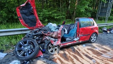 Horror-Crash auf B 49 - Drei Frauen frontal gerammt – aber sie leben!