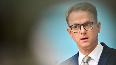 „Eine perfide Unterstellung und ich bin mir sicher, dass Ricarda Lang das auch weiß“, sagt Linnemann