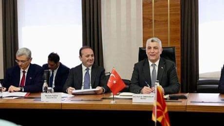 Bakan Bolat, Kuzey Makedonya Maliye Bakanı Kochoska ile görüştü