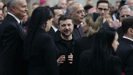 Zelensky: «Sono pronto a incontrare Putin, noi abbiamo fatto grandi passi per la pace. Grazie a Meloni per il suo aiuto»