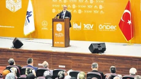 İslami ilimler çalıştayı başladı