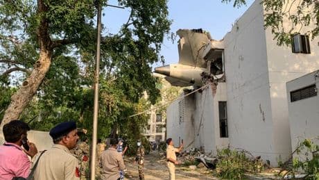 Crash du Boeing en Inde: le Premier ministre Narendra Modi se rend sur le site du drame, à Ahmedabad