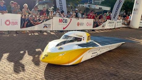 Start im Norden des Landes: Deutsches Team bei Solarauto-Rennen in Australien vorne