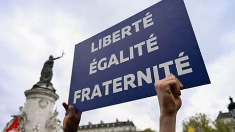 « Le peuple français », de Gérard Noiriel : un éclairage sur les fractures nationales