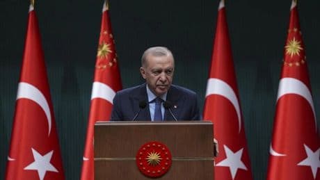 Başkan Erdoğan'dan saldırıya uğrayan Özgür Özel'e geçmiş olsun mesajı