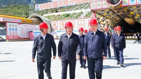 In Tibet: China beginnt umstrittenen Bau von Riesen-Staudamm