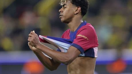 El descomunal cabreo de Flick en Dortmund destapa el aviso de la Champions al Barça