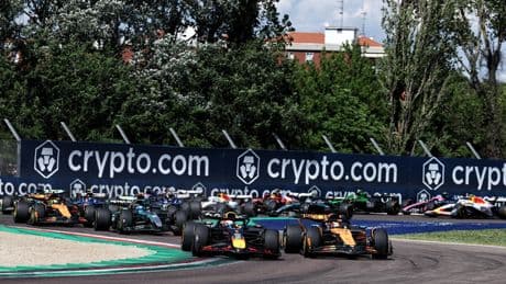 Formula 1, Verstappen domina il GP di Imola battendo Norris e Piastri. Bel risveglio Ferrari con Hamilton quarto e Leclerc sesto. Antonelli ritirato