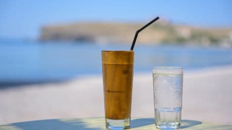 Bei warmem Wetter: Diese Kaffee-Spezialität ist dann die beste Wahl
