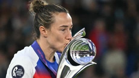 Lionesses: Lucy Bronze reveals she played entire 2025 with fractured tibia as England lift trophy again