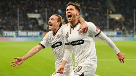 Zehn Jahre nebenbei studiert - Profi von St. Pauli ist jetzt Jurist
