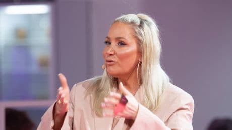 Janine Kunze trauert um ein "unerwartet" verstorbenes Familienmitglied