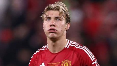 Man Utd star Rasmus Hojlund 'advancing' towards exit as agent strikes up relationship
