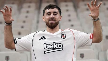 Beşiktaş, yeni transferi Orkun Kökçü'nün lisansını çıkardı
