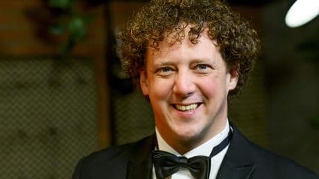 Jochem Myjer dankbaar ’voor bak liefde’ na gezondheidsupdate