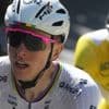 Live Tour | Van der Poel in onderonsje met Pogacar: 'Onbegonnen werk tegen jou'