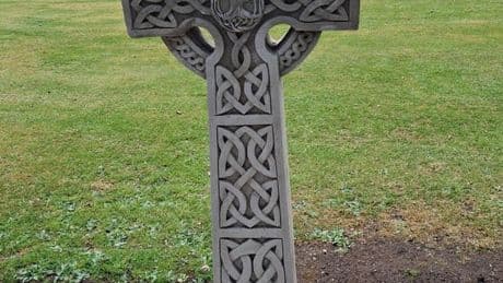 Falkirk councillors leads service to remember 1500 people in 'paupers' grave