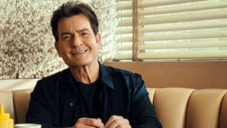 Charlie Sheen: Eskapaden und Skandale – die tiefe Fallhöhe eines TV-Stars