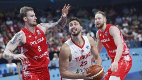 Sengun firma el quinto triple doble en la historia del Eurobasket y Turquía luchará por medalla 24 años después