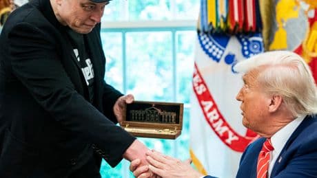 A Golden Key and a Black Eye: Elon Musk Exits Washington