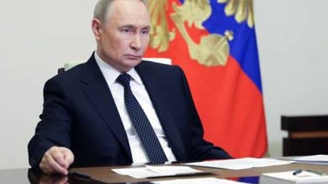 Putin chiude sulla tregua e attacca Kiev: "Regime marcio e terrorista"