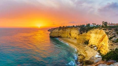 UK holidaymakers travelling to popular tourist hotspot warned of strikes at major airports