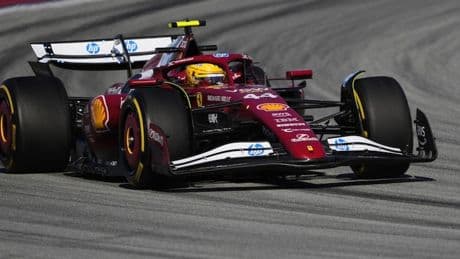 <p>Arriva la nuova ala? La Ferrari resta vecchia</p>

<p>&nbsp;</p>