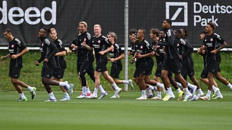 Das kommt überraschend - Geheim-OP bei Eintracht-Star