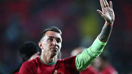 Muslera, Bülent Korkmaz'ı yakaladı!