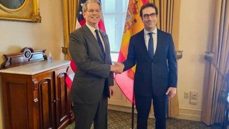 EEUU reclama a España más gasto militar y eliminar la 'tasa Google'