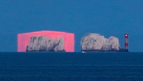 Spektakuläres Naturschauspiel - Ein Mond, der hat vier Ecken