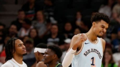 El Rookie del Año se queda en los Spurs: Stephon Castle sucede a Wembanyama