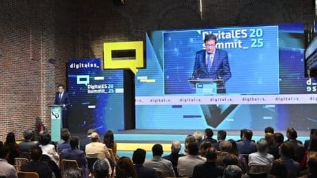 Las telecos avisan a Europa de que la falta de escala lastra su capacidad para competir e invertir: "El tamaño importa"
