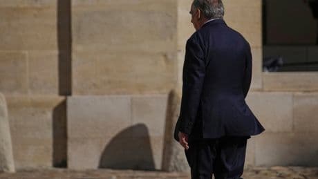Bayrou, el hombre invisible