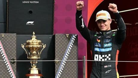 McLaren volano nella palude di Silverstone. Hamilton sfiora il podio che va per la prima volta dopo 239 GP ad Hulkerberg. Disastro Leclerc
