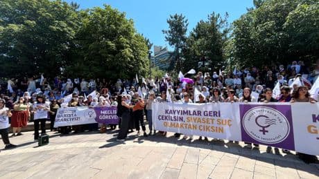 Barışa İhtiyacım Var Kadın İnisiyatifi: Meclis acilen barışın hukuki zeminini oluşturmalı