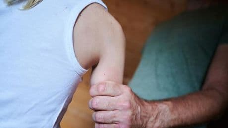 Kriminalität: Fachleute mahnen: Mehr gegen Kindesmissbrauch tun