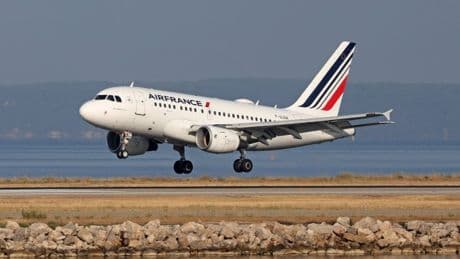 First flight under France returns deal ‘takes off without any migrants on board’