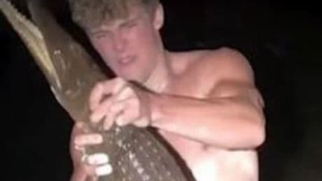 Outrage as influencer picks up dangerous Australian animal and calls it a 'little b****'