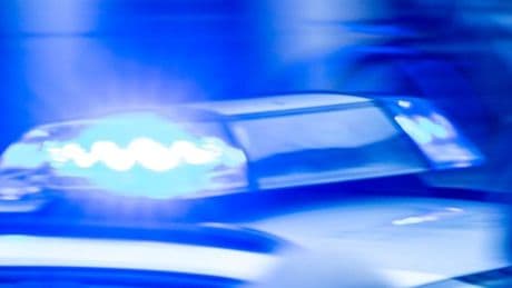 Berlin-Neukölln: Mann mit mehreren Schussverletzungen in Auto gefunden