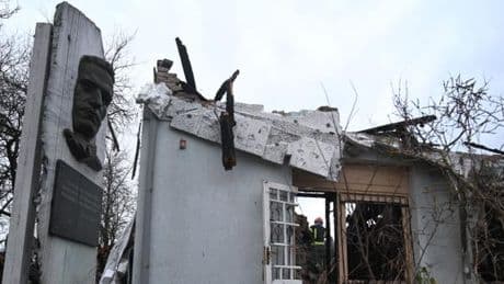 La CPI saisie pour mettre fin au pillage des musées ukrainiens par la Russie