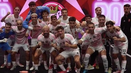 Los milagros existen: Porcinos se carga al equipo de Neymar en el descuento y habrá final española