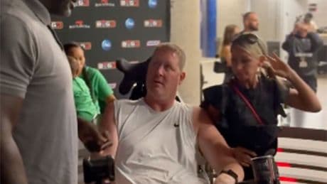 Former NBA center Shawn Bradley makes rare public appearance after bike accident that paralyzed him